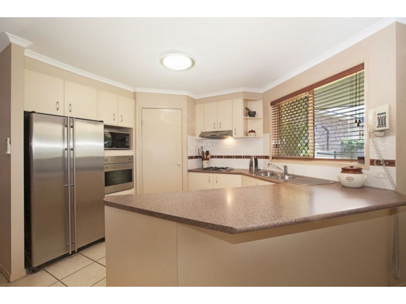 14 Clearview Drive, Glass House Mountains QLD 4518
