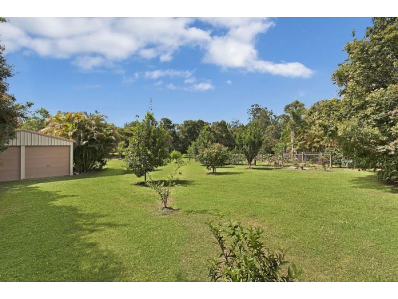 14 Clearview Drive, Glass House Mountains QLD 4518