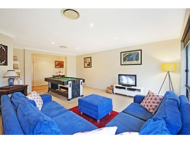 7 Trewhella Court, Petrie QLD 4502