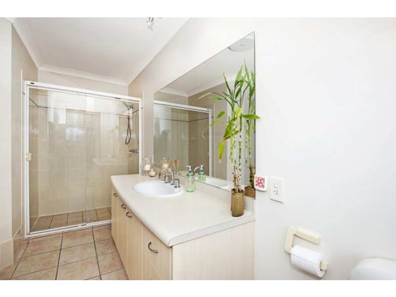 7 Trewhella Court, Petrie QLD 4502