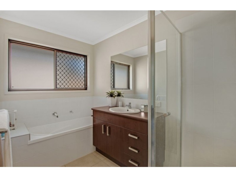 48 Bluestar Circuit, Caboolture QLD 4510