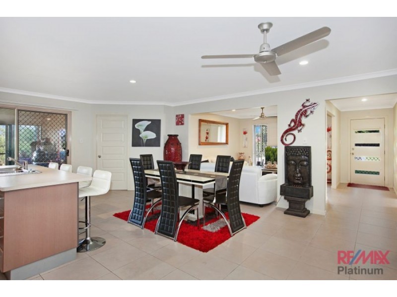8 Baybreeze Close, Deception Bay QLD 4508