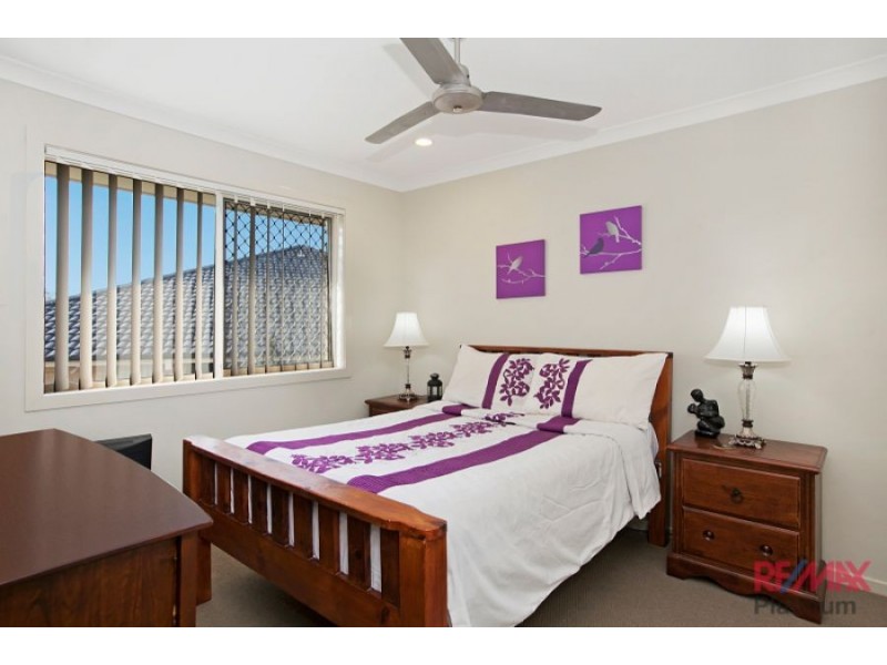 8 Baybreeze Close, Deception Bay QLD 4508