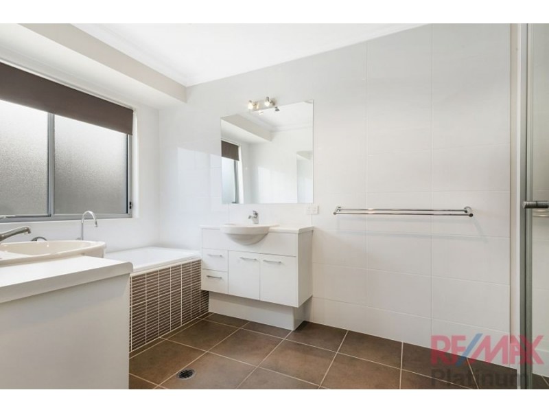 8 Shrike Court, Narangba QLD 4504