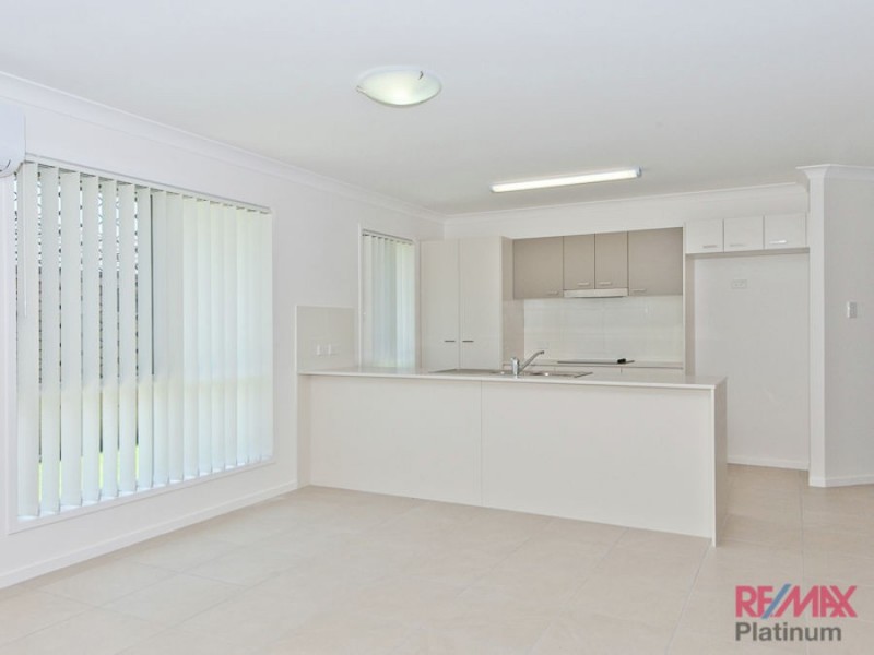 35 Pinegrove Street, Morayfield QLD 4506