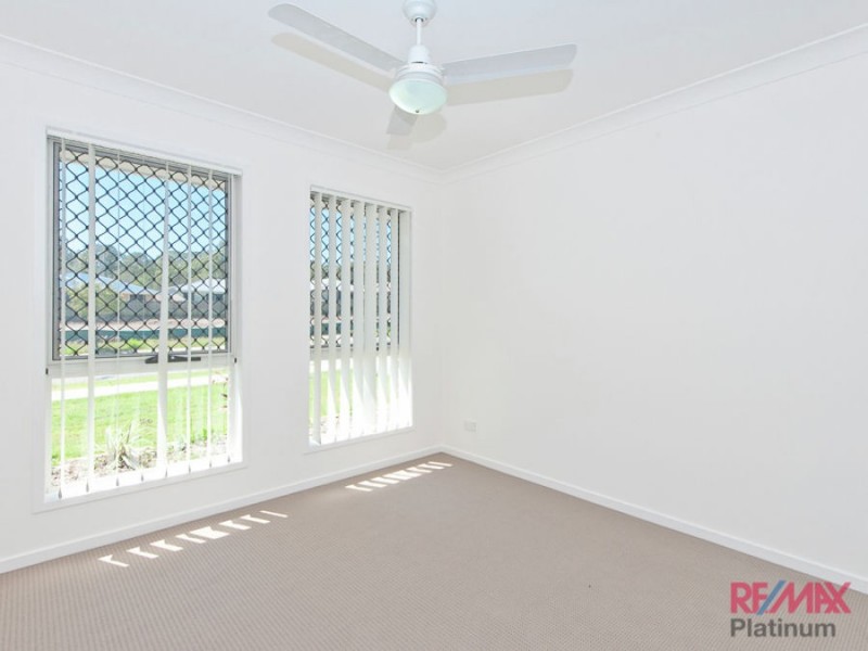 35 Pinegrove Street, Morayfield QLD 4506