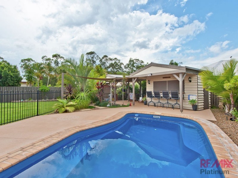3 White Cedar Place, Narangba QLD 4504