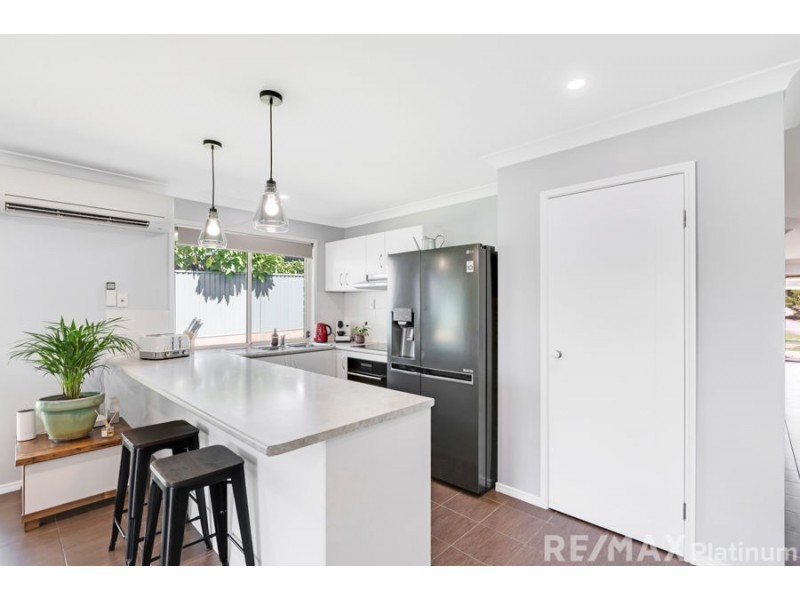 5 Damber Close, Morayfield QLD 4506