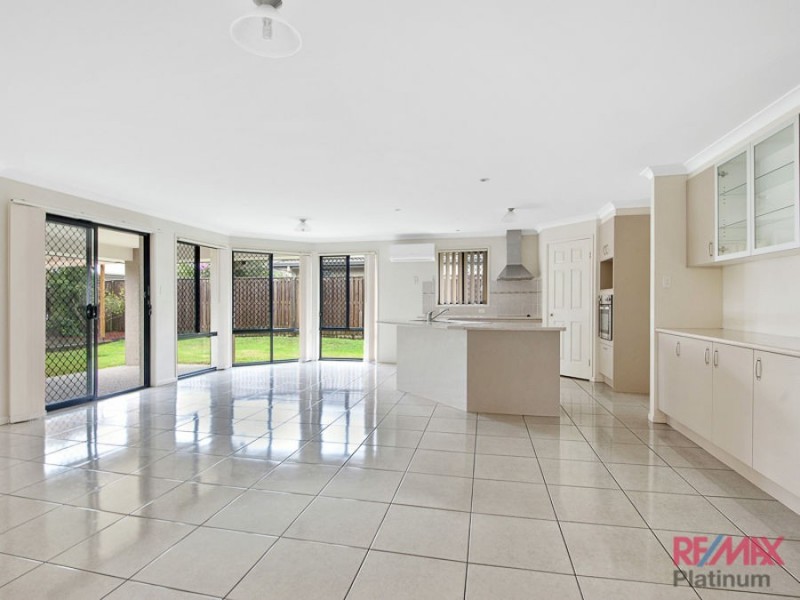 102 Creekside Drive, Narangba QLD 4504