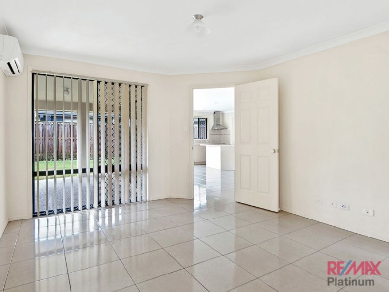 102 Creekside Drive, Narangba QLD 4504