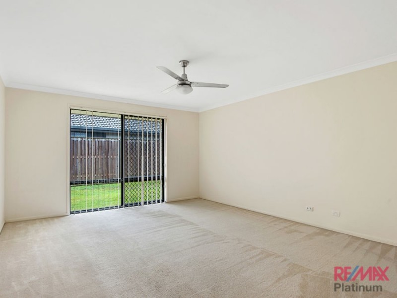 102 Creekside Drive, Narangba QLD 4504