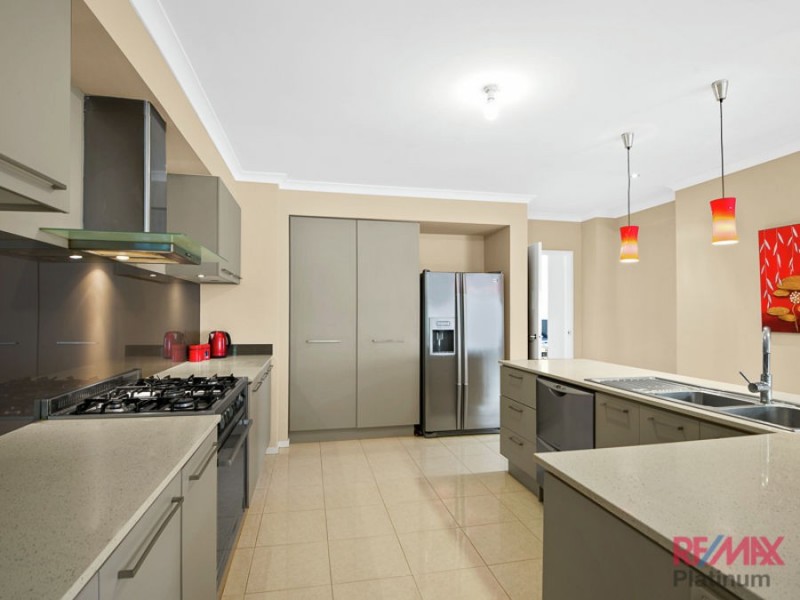 44 Creekside Drive, Narangba QLD 4504