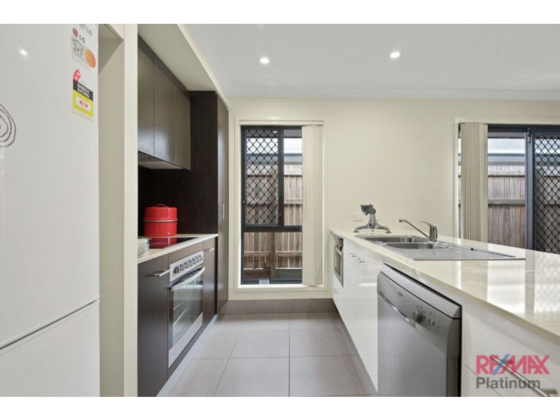 39 Centenary Court, Warner QLD 4500