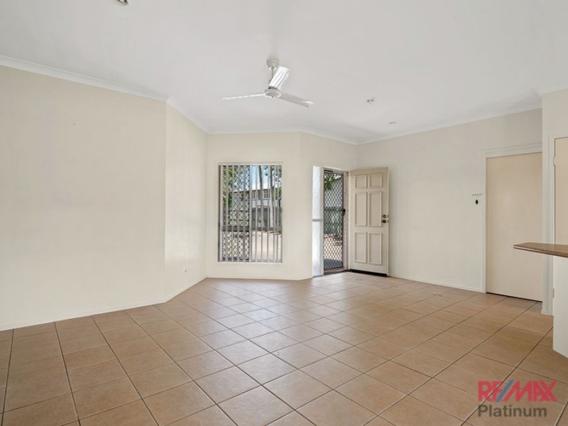 2/8 Charles Street, Caboolture QLD 4510