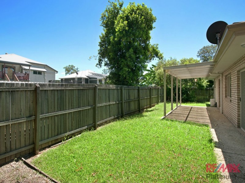 2/8 Charles Street, Caboolture QLD 4510