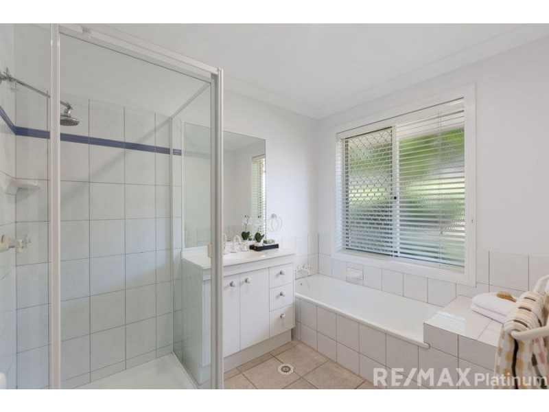 15 Jambola Court, Narangba QLD 4504