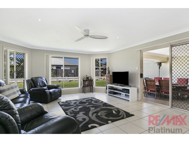 22 Yellow Robin Court, Narangba QLD 4504