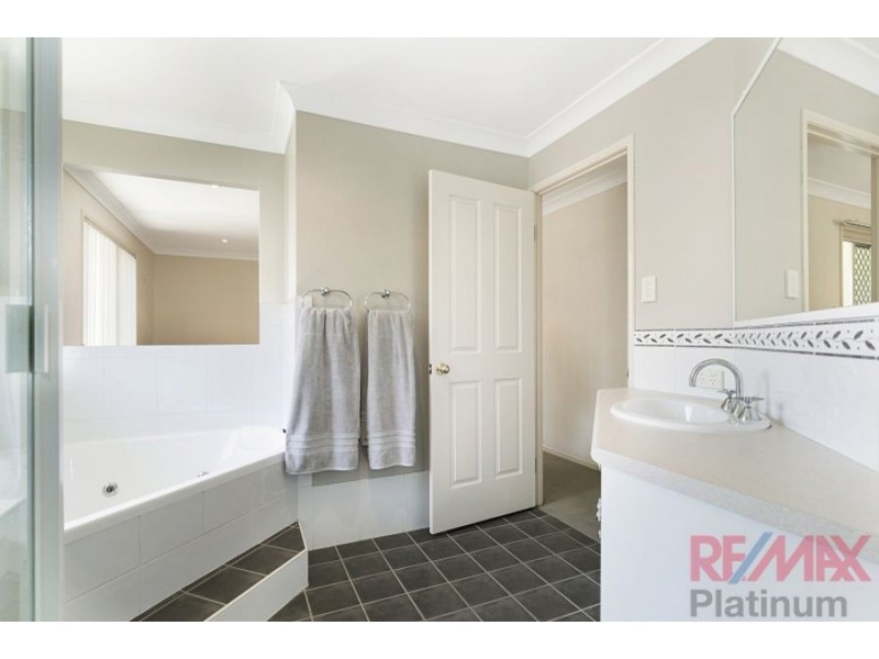 22 Yellow Robin Court, Narangba QLD 4504