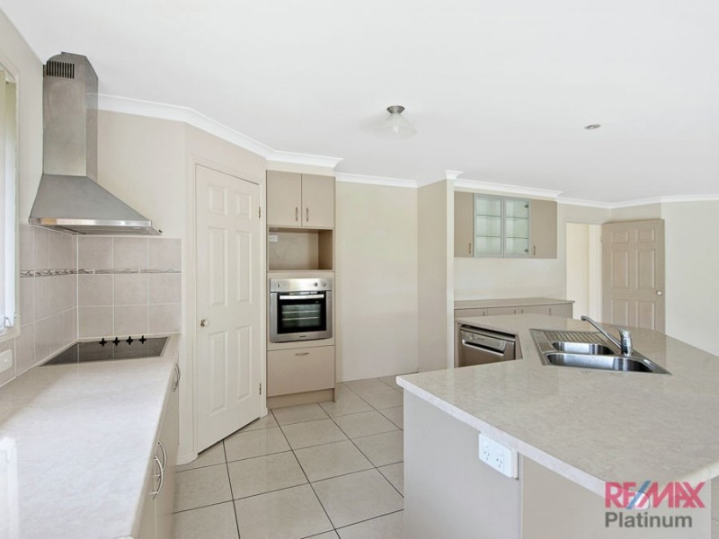 102 Creekside Drive, Narangba QLD 4504