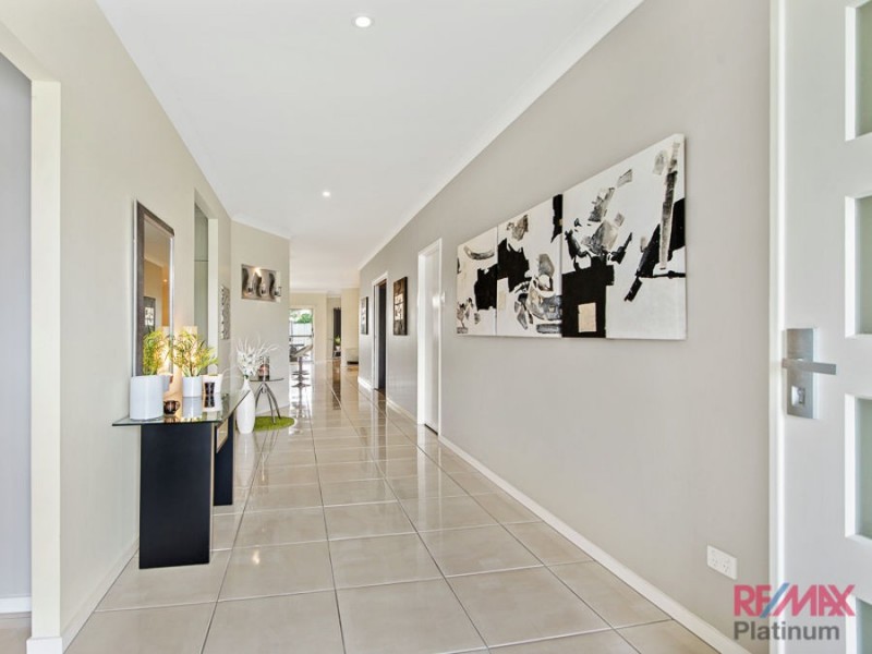 11 White Cedar Place, Narangba QLD 4504