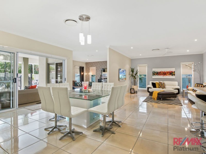 11 White Cedar Place, Narangba QLD 4504