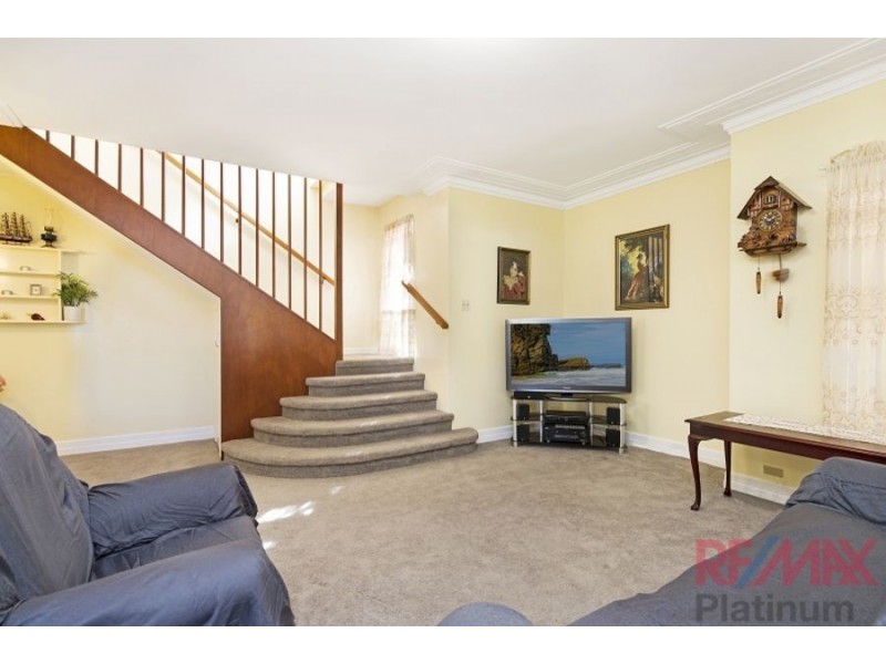 63 Nash Street, Sandgate QLD 4017