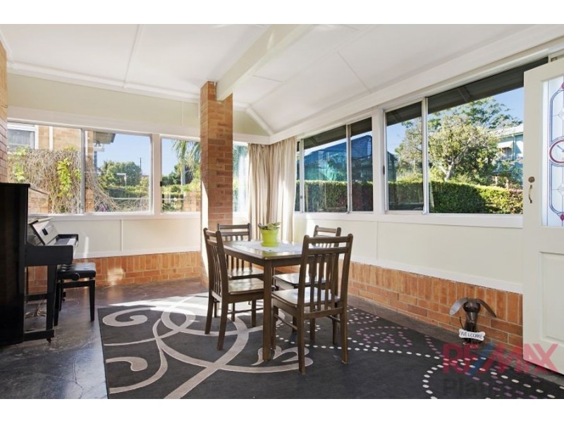 63 Nash Street, Sandgate QLD 4017