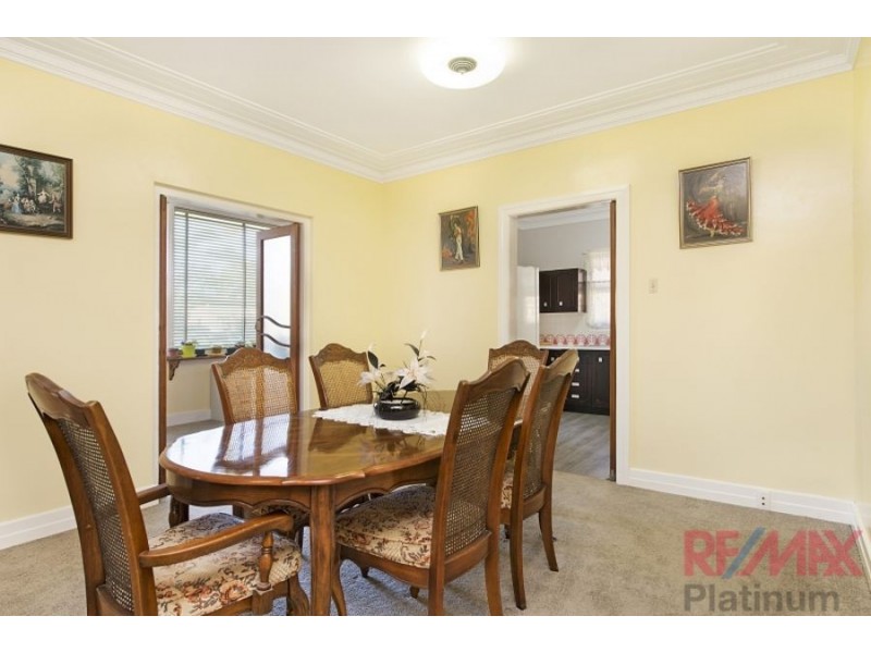 63 Nash Street, Sandgate QLD 4017