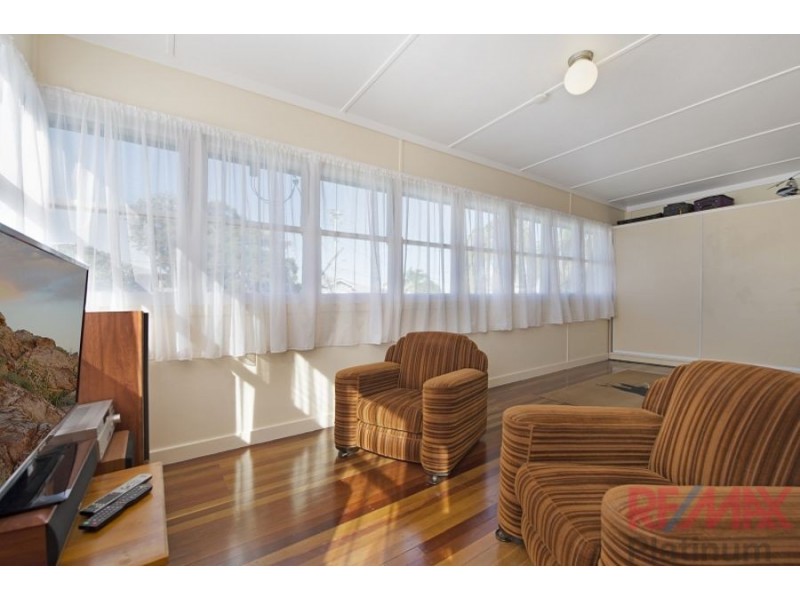63 Nash Street, Sandgate QLD 4017