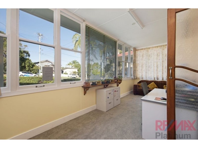 63 Nash Street, Sandgate QLD 4017