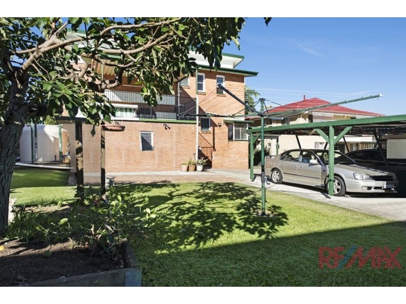 63 Nash Street, Sandgate QLD 4017