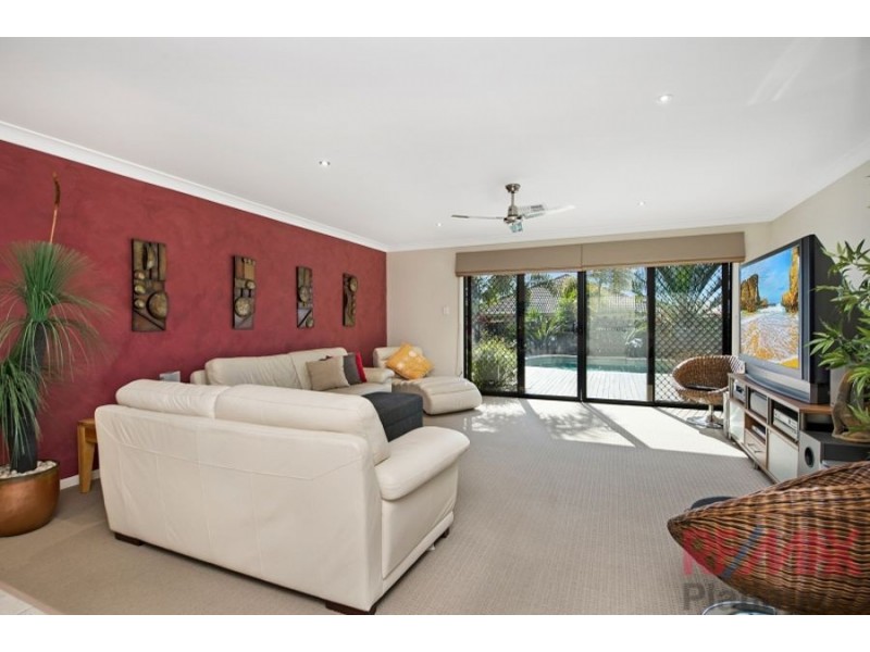 6 Maidenhair Drive, Narangba QLD 4504