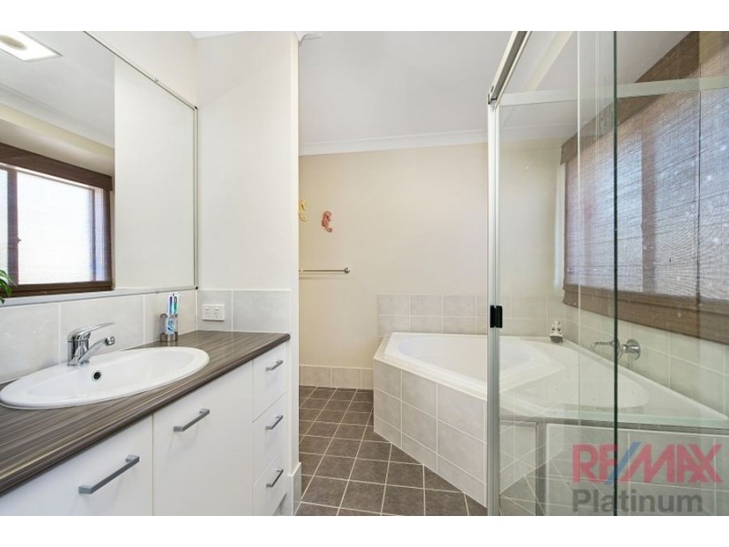 6 Maidenhair Drive, Narangba QLD 4504