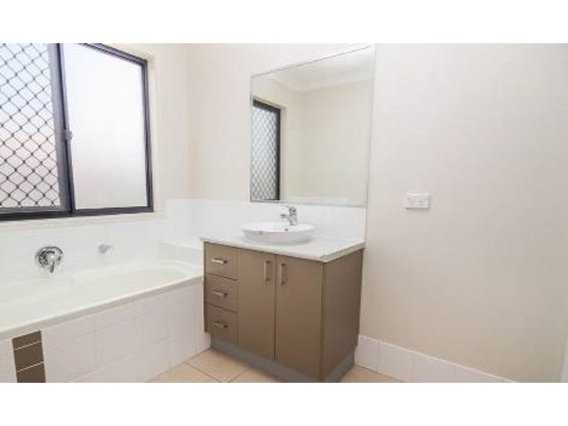 89 Lennon Boulevard, Narangba QLD 4504