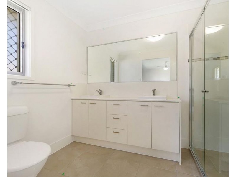 66 Benham Avenue, Kallangur QLD 4503