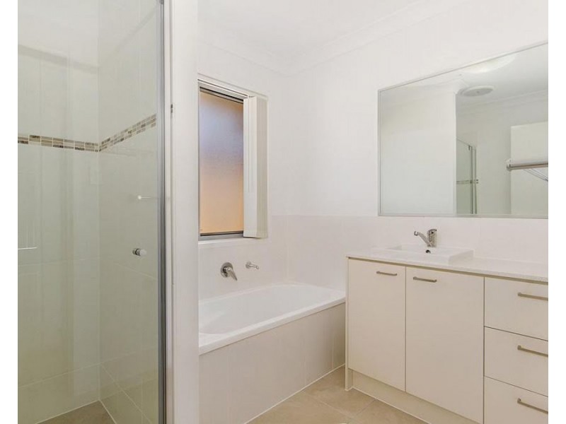 66 Benham Avenue, Kallangur QLD 4503