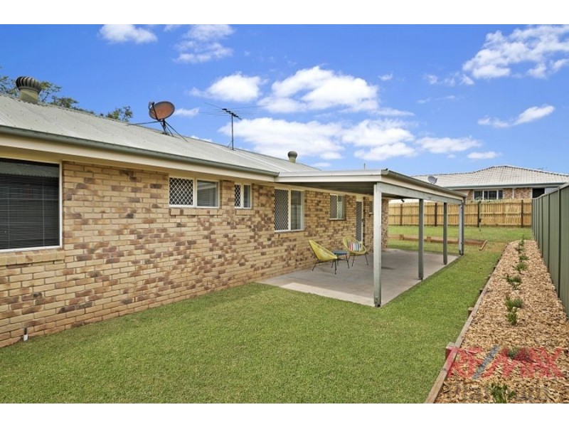 2 Hillmont Crescent, Morayfield QLD 4506