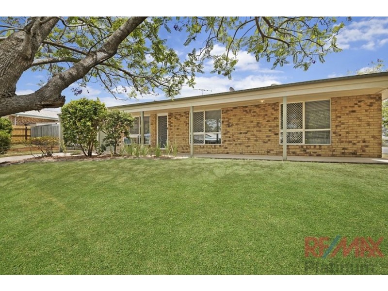 2 Hillmont Crescent, Morayfield QLD 4506