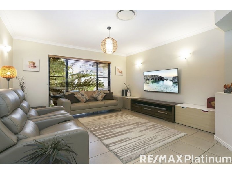 12 Lofty Court, Narangba QLD 4504