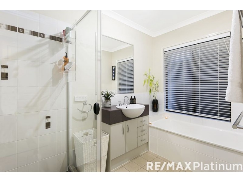 12 Lofty Court, Narangba QLD 4504