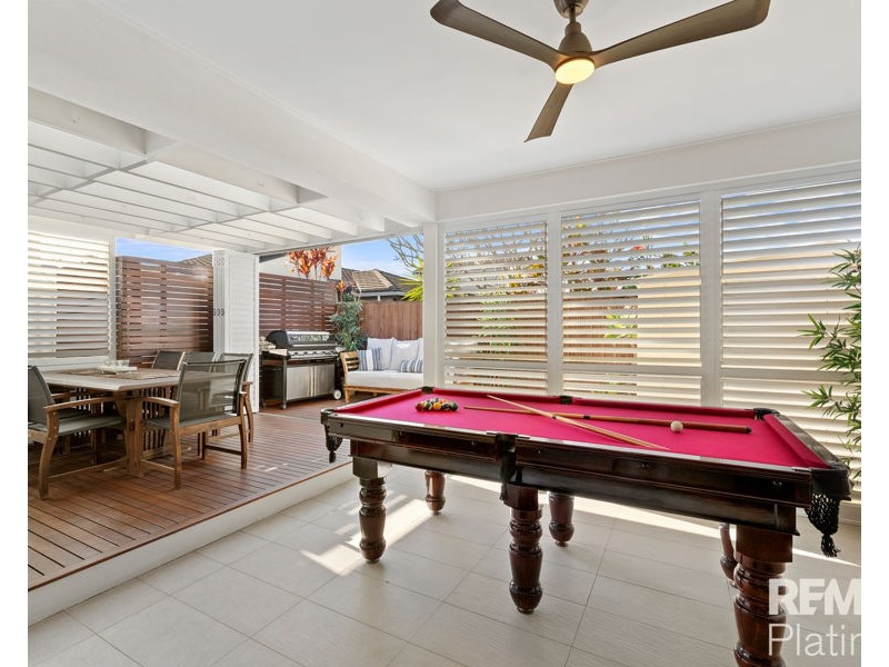 4 Hollow Crescent, Narangba QLD 4504