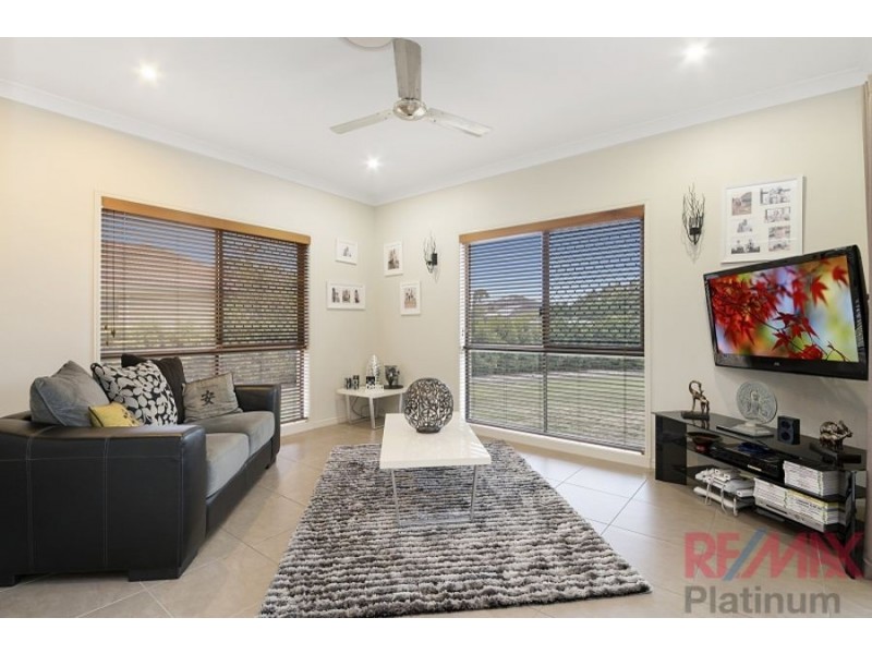 10 River Oak Way, Narangba QLD 4504