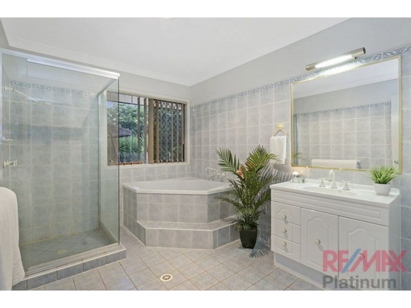 4 Como Court, Narangba QLD 4504