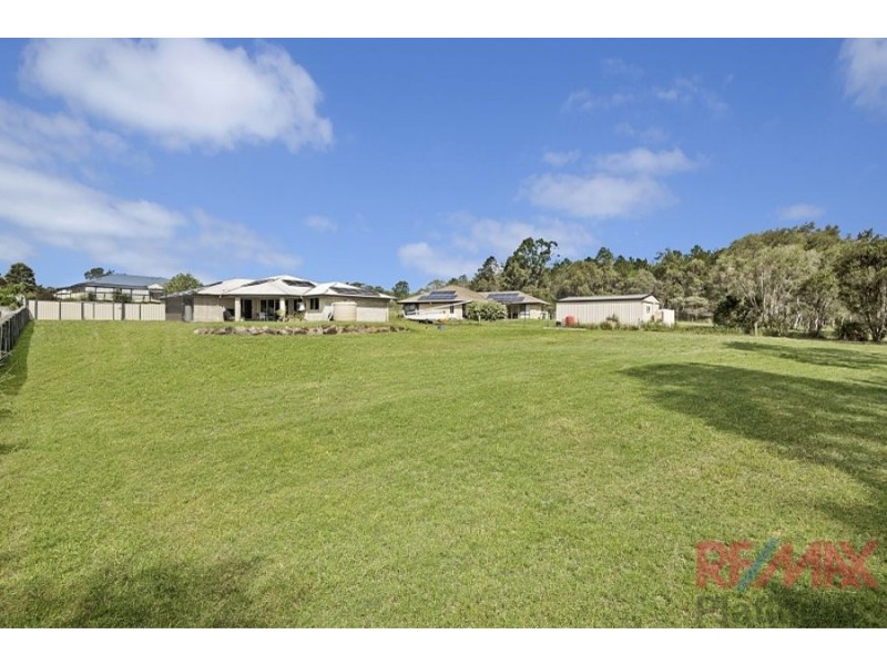 26-28 Northfield Place, Elimbah QLD 4516