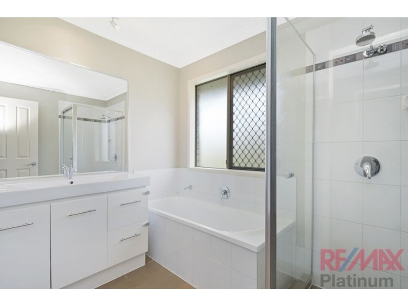26-28 Northfield Place, Elimbah QLD 4516
