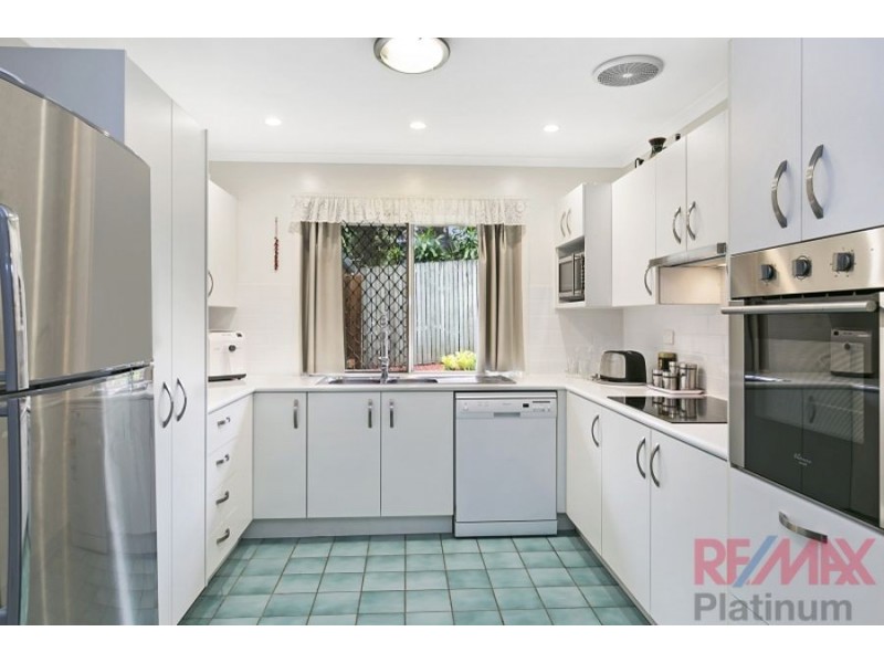 2/4 Desmond Street, Narangba QLD 4504