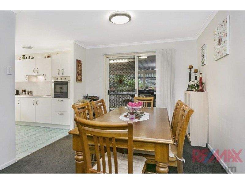 2/4 Desmond Street, Narangba QLD 4504