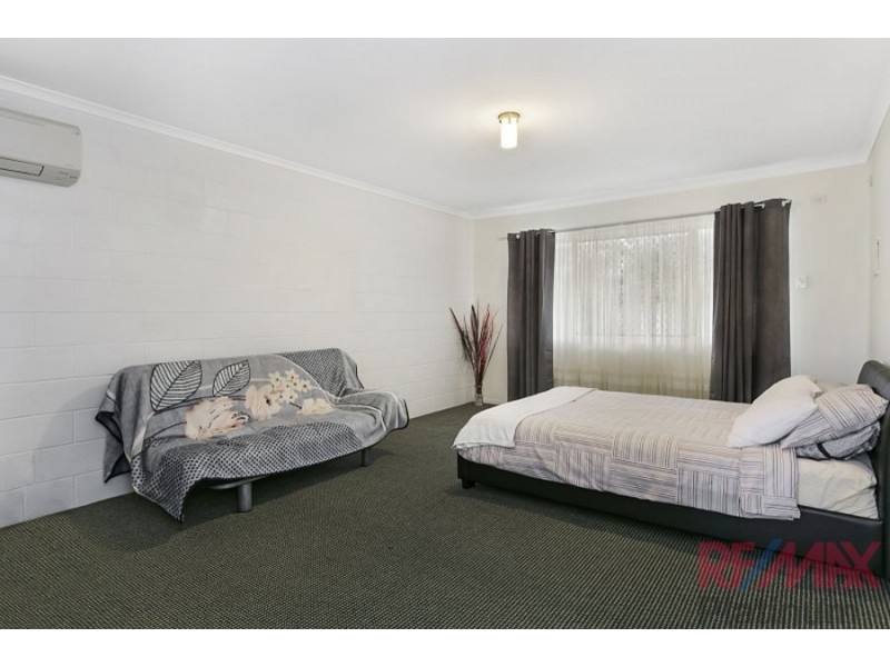 2/4 Desmond Street, Narangba QLD 4504