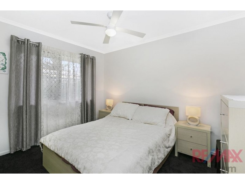 2/4 Desmond Street, Narangba QLD 4504
