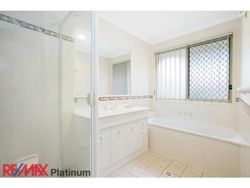 16 Cootamundra Crescent, Narangba QLD 4504